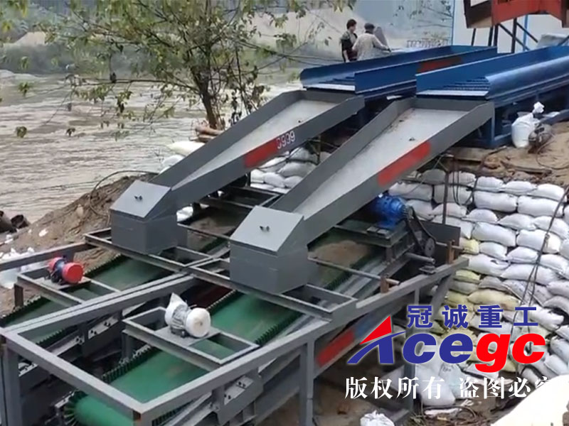 重力選礦毛毯選礦機在現(xiàn)場